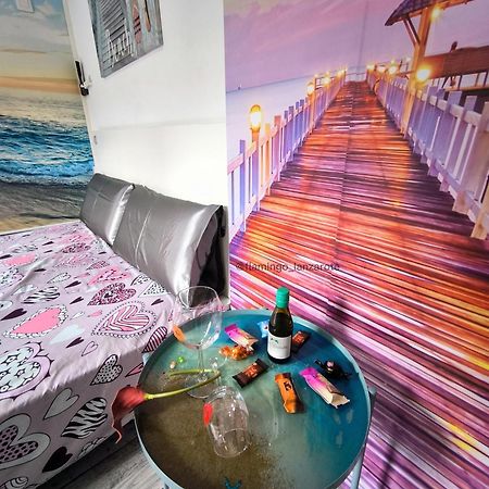 Habitacion Flamingo, Entrada Privada Y Bano Privado En Suite By Flamingo House, No Fumadores 阿雷西费 外观 照片